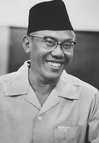 Di Daerah Gerilya Bersama Syafruddin Prawiranegara: Memoar Perjuangan PRRI Melawan Pemerintah Soekarno 1958-1961